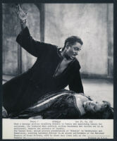 Laurence Olivier and Maggie Smith in Othello