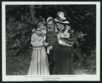 Barry Fitzgerald, Veronica Lake and Joan Caulfield in The Sainted Sisters