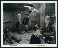 Gary Cooper, Dickie Moore, Ward Bond and extras in a scene from Sergeant York
