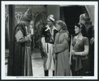 Morris Ankrum, Tony Curtis, Piper Laurie, Susan Cabot, and Roy Gordon in Son Of Ali Baba