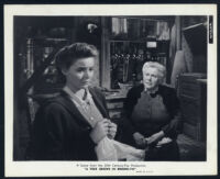 Dorothy McGuire and Ferike Boros in A Tree Grows In Brooklyn
