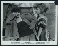 Joanne Dru and Ruth Clifford in Wagonmaster