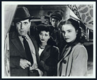 Humphrey Bogart, Sylvia Sidney, John Ridgely, and Joan Leslie in The Wagons Roll At Night