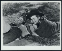 Barbara Hale and Robert Mitchum in West of the Pecos