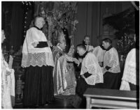 Amleto Giovanni Cicognani officiating at the elevation ceremony of Bishop John J. Cantwell to Archbishop of the newly created Roman Catholic Province of Los Angeles, Los Angeles, 1936