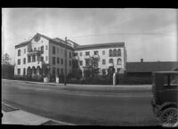 Exterior view of the Embassy Hotel Apartments, Santa Monic, circa 1927-1934