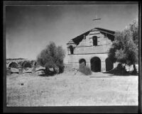 Mission San Antonio de Pádua before restoration, near King City, circa 1906