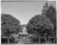 Harvey Mudd residence, tree and hedge lined pathway to house, Beverly Hills, 1933