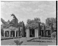 North Grand Avenue residence, garden with pergola, Pasadena, 1932