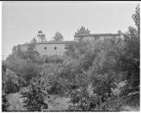 Leo V. Youngworth residence, view of house from hillside below, Baldwin Hills, 1932
