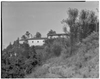 Leo V. Youngworth residence, view of house from hillside below, Baldwin Hills, 1932