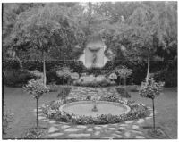 Edward Charles Harwood residence, sunken garden, pools, terrace, and wall fountain, San Marino, 1932