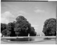 Parc de Saint-Cloud, view of a large pool wtih geometric shape, Saint-Cloud, France, 1929