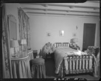 George and Gertrude Temple residence, Shirley Temple's bedroom, Santa Monica, 1934