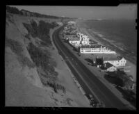 Marion Davies residence and Santa Monica shoreline, Santa Monica, 1934