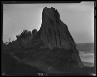 Rock formation at Palisades Park cliffs, Santa Monica, 1929