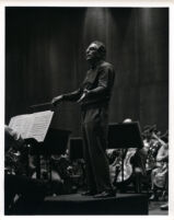 Kurt Sanderling conducting, 1986 [descriptive]