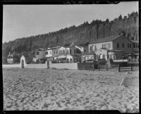 Jesse L. Lasky residence and nearby beach houses, Santa Monica, 1928