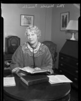Astrologer Mabel Smith, 1934