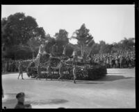 "Trail of the Eagle" float in the Tournament of Roses Parade, Pasadena, 1929