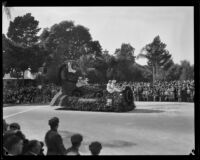 "Mary, Mary, Quite Contrary" float in the Tournament of Roses Parade, Pasadena, 1929