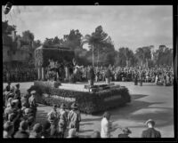 "Spanish Dancer" float in the Tournament of Roses Parade, Pasadena, 1932