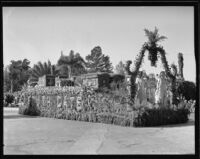 "South Gate" float in the Tournament of Roses Parade, Pasadena, 1933