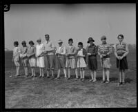 Girls with their golf instructor at the Wilshire Country Club, Los Angeles, 1927
