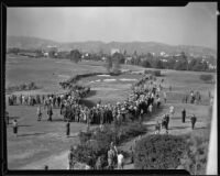 Overhead shot of golfers and onlookers at the Los Angeles Open, 1933