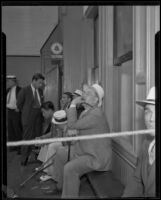 Judge Irwin Hazen observes King Levinsky fighting, Los Angeles, 1934