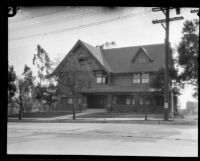 Bert the Barbar's gambling establishment, Los Angeles, circa 1925