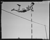 Max Luna pole vaulting, before leaving for the national Mexican track and field championships, Los Angeles, 1933