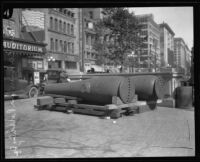 Cannons in Pershing Square, Los Angeles, circa 1924