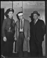 Loren Miles and H. E. Ellis with captured bandit George M. Morgan, Los Angeles, 1932-34