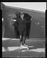 Professor Raymond Moley arrives in Los Angeles, 1933
