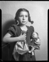 Sylvia Arslan crying, [1939-1940?]
