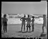Crowd at the Beach, Santa Monica, 1945-49
