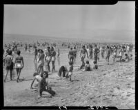 Crowd at the beach, Santa Monica, 1945-49