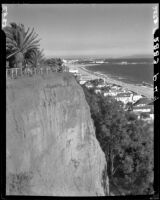 Palisades cliff face with Santa Monica Beach below, Santa Monica, 1939
