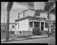 Exterior view of a bungalow, San Diego, 1940
