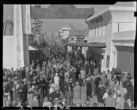 Crowds at Ocean Park Pier, Santa Monica, 1928