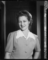 Ms. Henderson, 1942