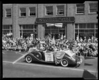 Officials in a car in the California Admission Day parade, Santa Monica, 1937