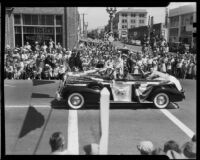 Sheriff Eugene Biscailuz riding in the California Admission Day Parade, Santa Monica, 1937