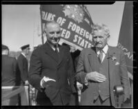 Colonel Robert A. Bringham and John F. Eaton, G.A.R. veteran, at the Armistice Day parade, Santa Monica, 1938