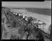 Bird's-eye view from Palisades Park towards Santa Monica Beach, Santa Monica, 1947 to 1952