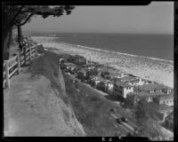 View from Palisades Park towards Santa Monica Beach from the vicinity of Palisades Avenue, Santa Monica, 1946