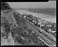 View from Palisades Park towards Santa Monica Beach, Santa Monica, 1946