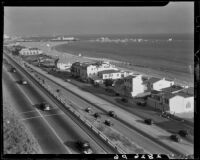 View from Palisades Park toward the California Incline, PCH and Santa Monica Beach, 1938-1950