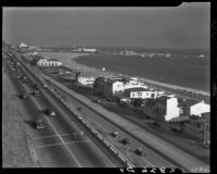 View from Palisades Park toward the California Incline, PCH and Santa Monica Beach, 1938-1950